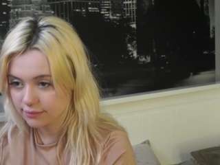 Live webcam model flexicassie on Soda Cams