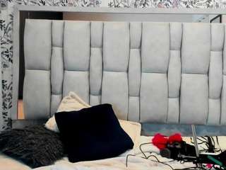 Model ini sedang live sekarang. kiara-cruz