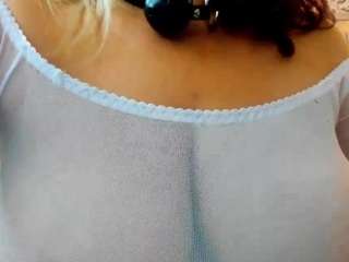 kiara-cruz Live Webcam on CamSoda