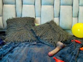 kiara-cruz live webcam show