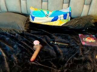 kiara-cruz live webcam show