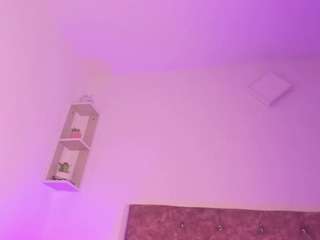 laurengarciaa's CamSoda show and profile