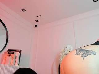 liia-sweet webcam