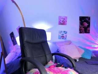 nahiara-santana's live room
