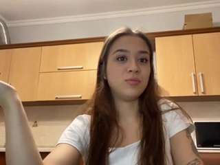 pearlieszumski live cam profile