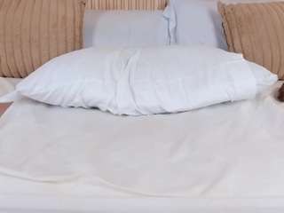 Yalezka live webcam show