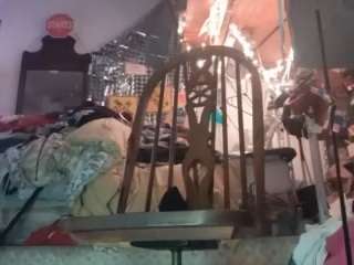 89madambee68 live webcam show