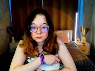 aleks-caster Pretty live webcam