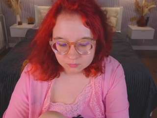 Aleks-caster's cam show statistics and live stream