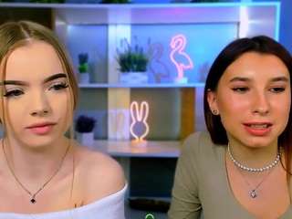 ameliaa-sweet's CamSoda show and profile