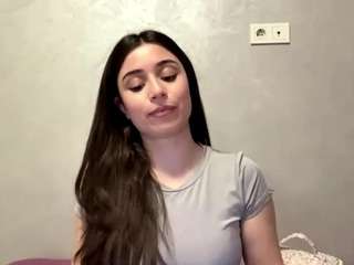 Live webcam model arlynedavitt on Soda Cams