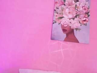 camiabril live cam preview
