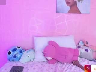 camiabril live cam preview