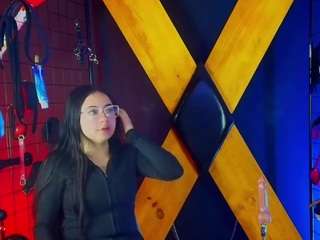 Live webcam model candyqueennquaver on Soda Cams