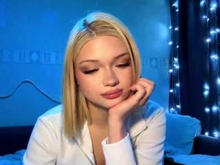 Live webcam model francesphelka on Soda Cams