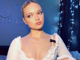 francesphelka Live Webcam on CamSoda