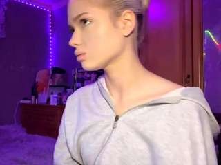 Este modelo está en vivo ahora. francesphelka
