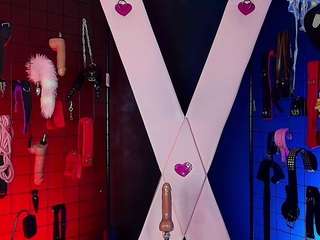 Live webcam model masterrbdsm2 on Soda Cams