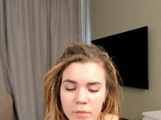 Live webcam model renatall on Soda Cams