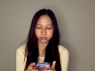 riamay live cam profile