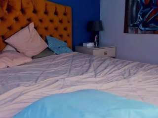 rimarueb's CamSoda show and profile