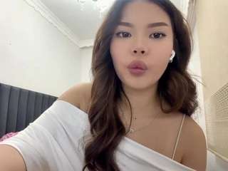 sarinadutka Live Webcam on CamSoda