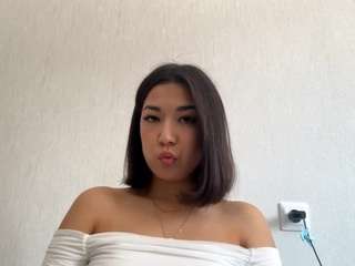 Live webcam model waltraudcorda on Soda Cams