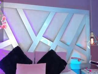 Live webcam model ashleeybell on Soda Cams