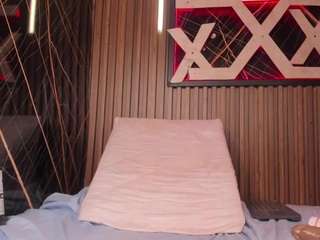 CamilaParisi live cam preview