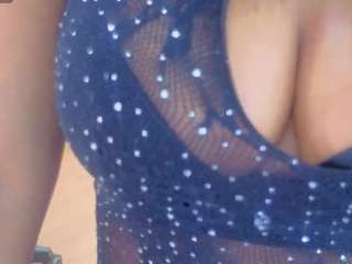 kamala-t's CamSoda show and profile