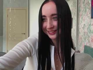 lizzymooore live cam profile