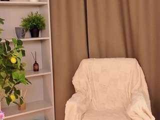 Live webcam model margyfaltin on Soda Cams