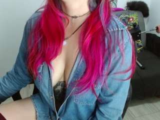 natashalau live profile