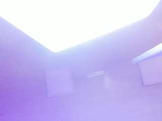 ninna-curly's CamSoda show and profile