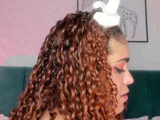 ninna-curly