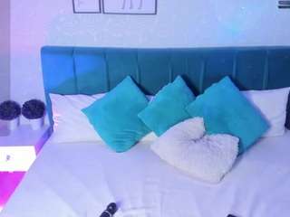 ninna-curly live webcam show