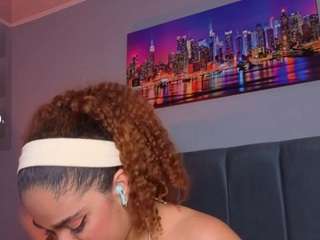 ninna-curly