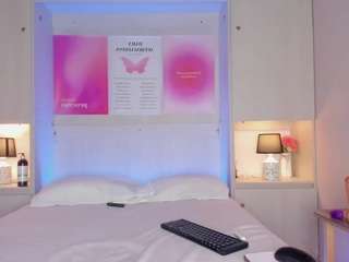 Live webcam model oshwn on Soda Cams