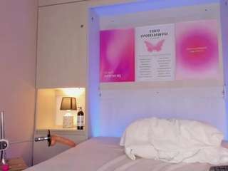 le modèle oshwn est en webcam porno dans un show sur le site camsoda, il possède les tags suivants: anal toys,fingering,twerk,toys,striptease,strip,squirter,smoking,skinny,pov,normal,naked,lovense,hairy pussy,ass,fingers,feet,cock rating,ass bouncing,bj