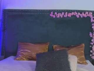 ShainaBonne live webcam show