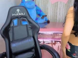 Live webcam model zedin02-t on Soda Cams