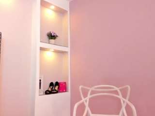 adeleehottman