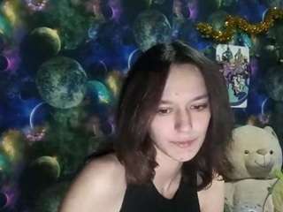 chandrateresi's CamSoda show and profile