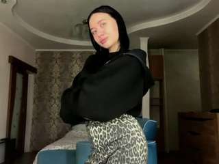 clotildetelep live cam profile