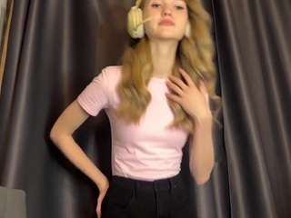 Live webcam model colettebasinski on Soda Cams