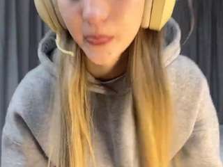 Live webcam model colettebasinski on Soda Cams