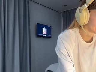 colettebasinski live cam profile