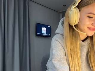 Live webcam model colettebasinski on Soda Cams