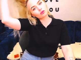 le modèle hila-greys est en webcam porno dans un show sur le site camsoda, il possède les tags suivants: milf,hd