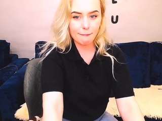 Live webcam model hila-greys on Soda Cams